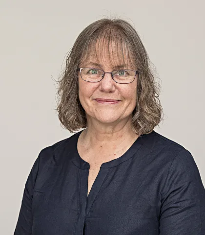 Dr Paivi Bakker